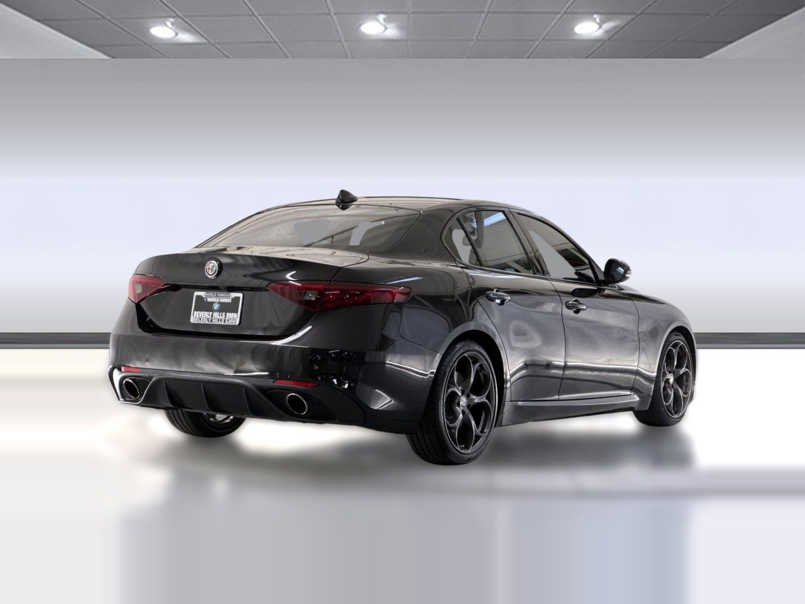 Used 2019 Alfa Romeo Giulia Ti Sport w/ Quick Order Package 22U Sport RWD image 8