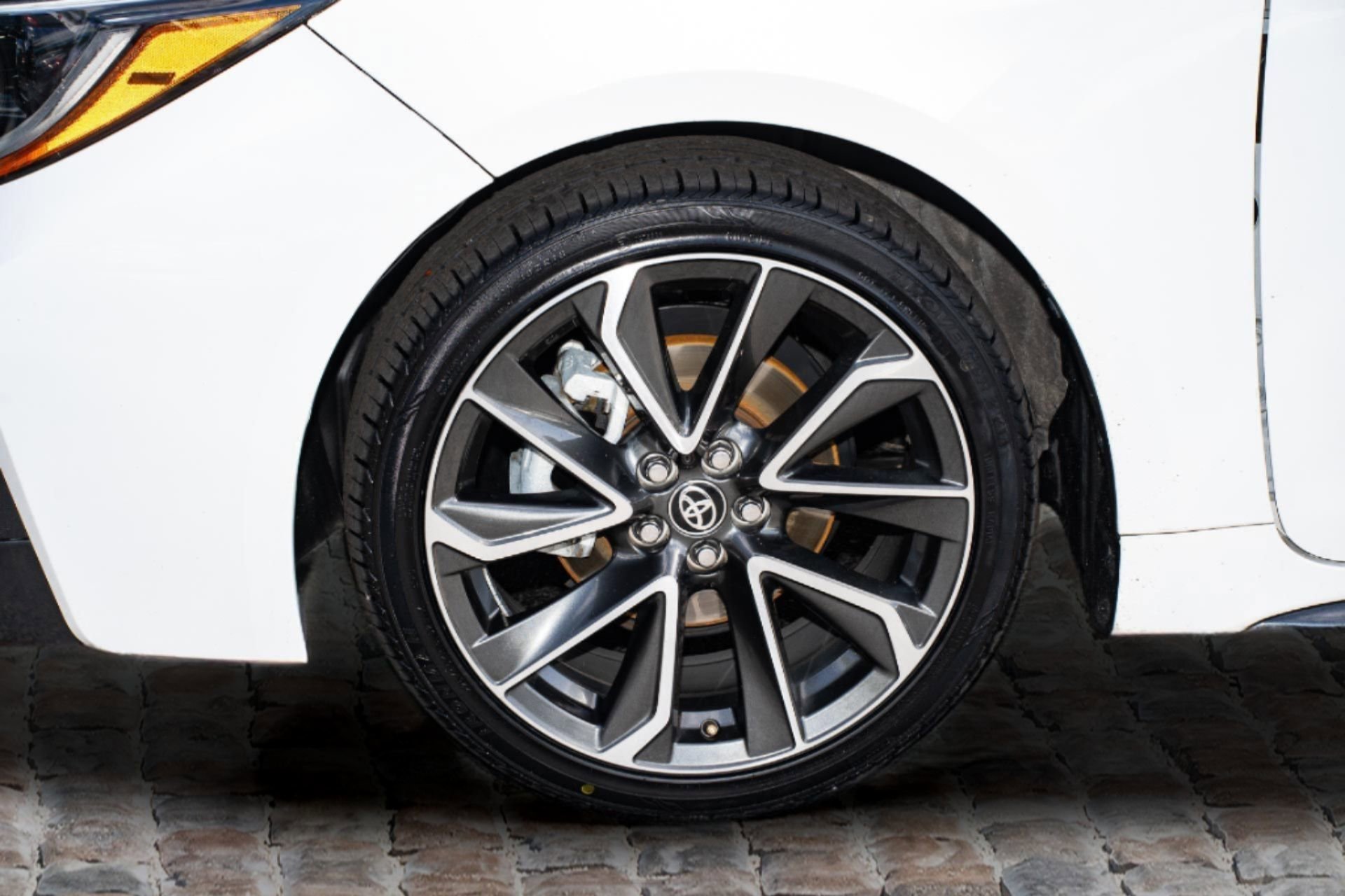 Used 2022 Toyota Corolla SE image 34