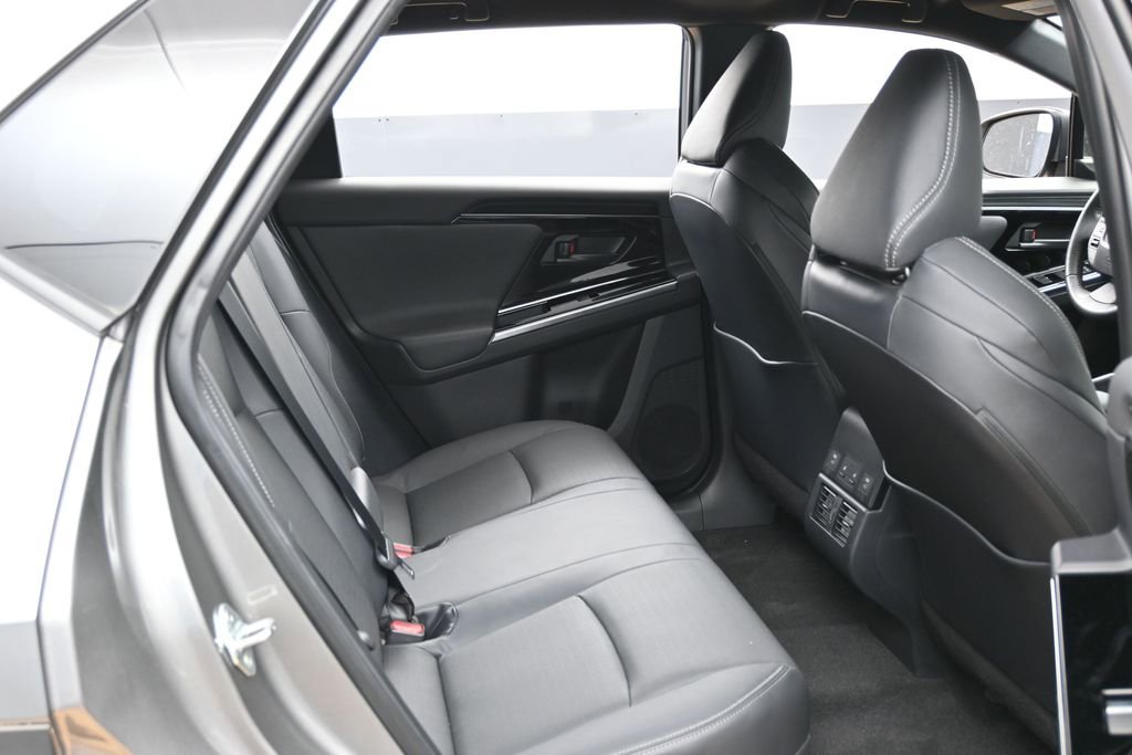 Used 2023 Subaru Solterra AWD image 32