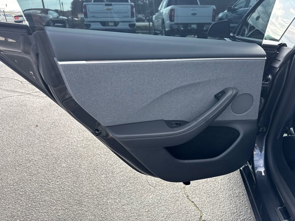 Used 2025 Tesla Model 3 Long Range image 23