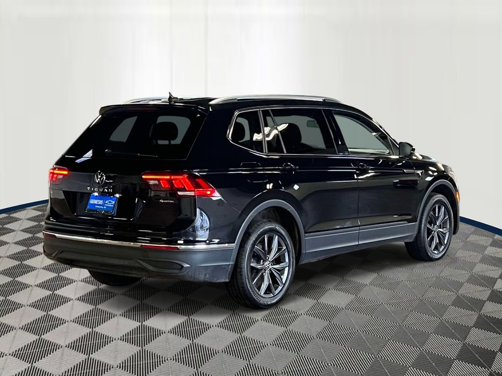 Used 2022 Volkswagen Tiguan SE AWD/4WD image 5