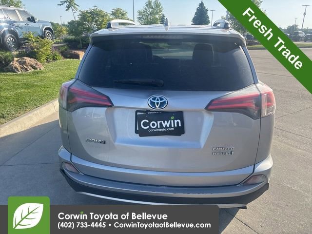 Used 2018 Toyota RAV4 Limited w/ Advanced Technology Package AWD/4WD image 5