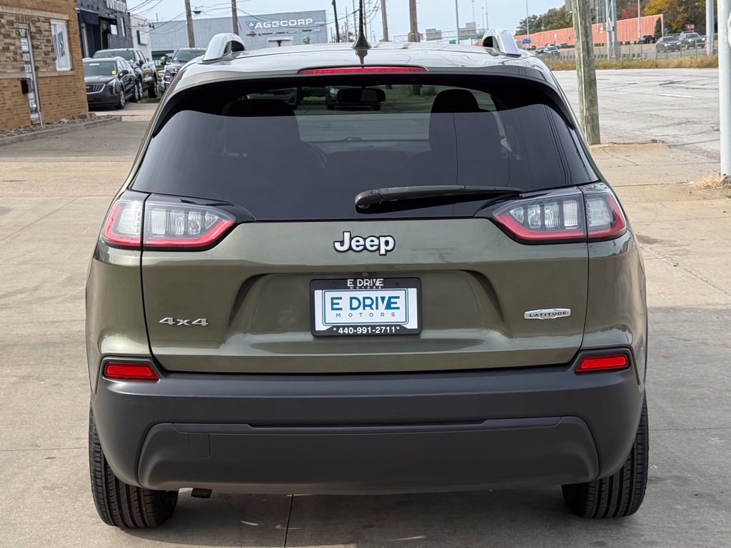 Used 2019 Jeep Cherokee Latitude w/ Cold Weather Group AWD/4WD image 8