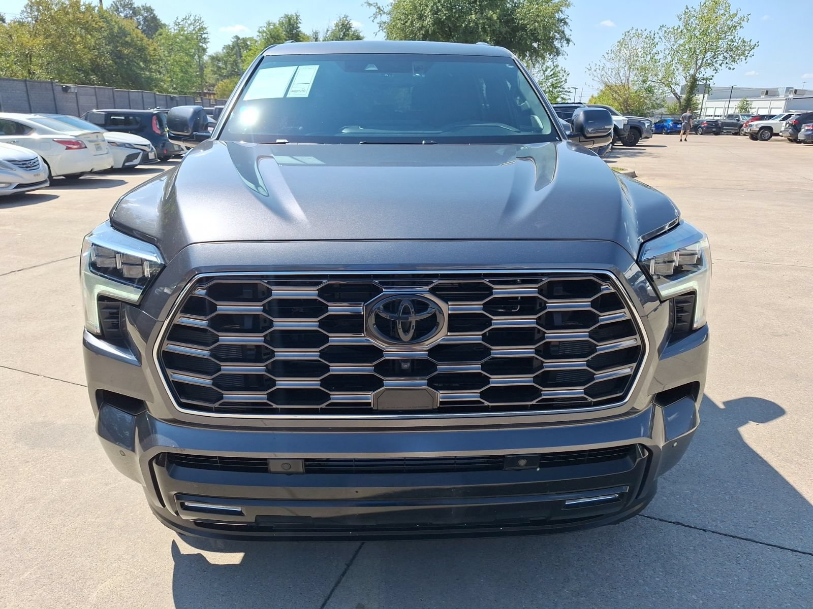 Used 2025 Toyota Sequoia Platinum AWD/4WD image 9