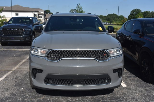 Used 2023 Dodge Durango SXT Launch Edition RWD image 2