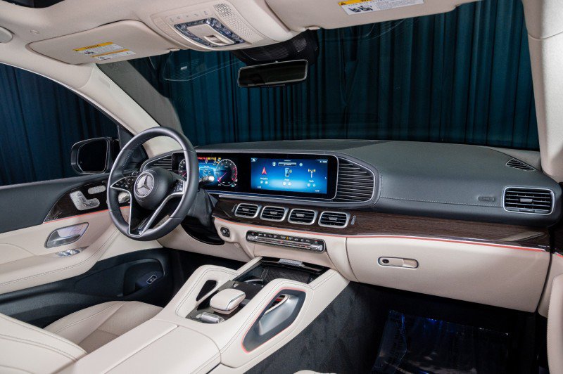 Certified 2026 Mercedes-Benz GLS 450 4MATIC image 15