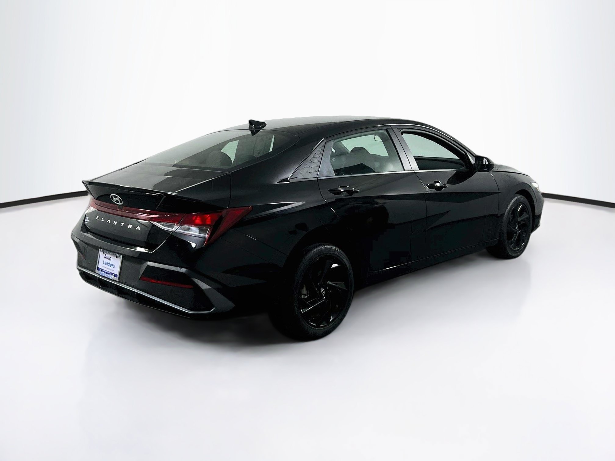 Used 2026 Hyundai Elantra Sport FWD image 5