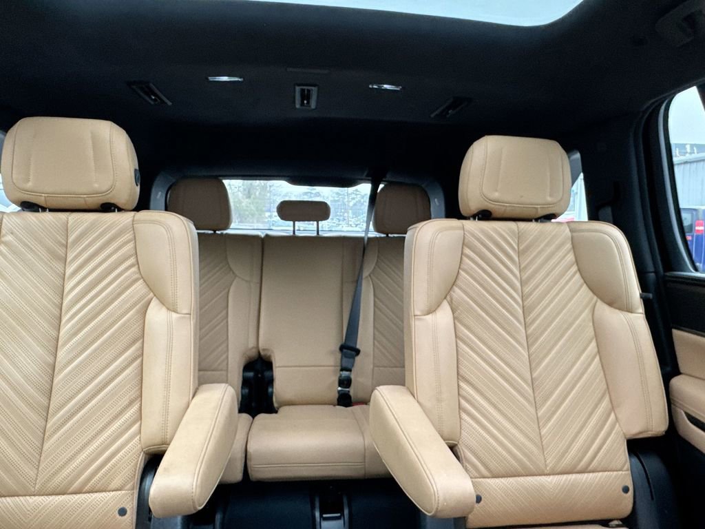 Used 2025 Cadillac Escalade IQ Sport 2 image 33