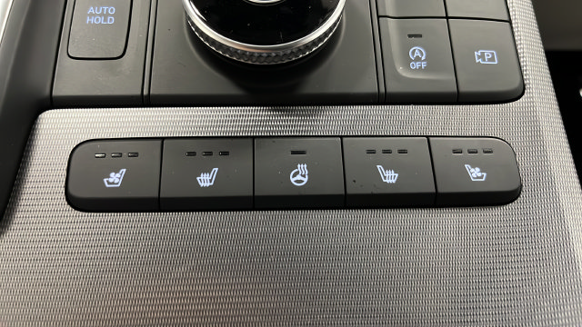 Used 2025 Hyundai Palisade Calligraphy FWD image 32