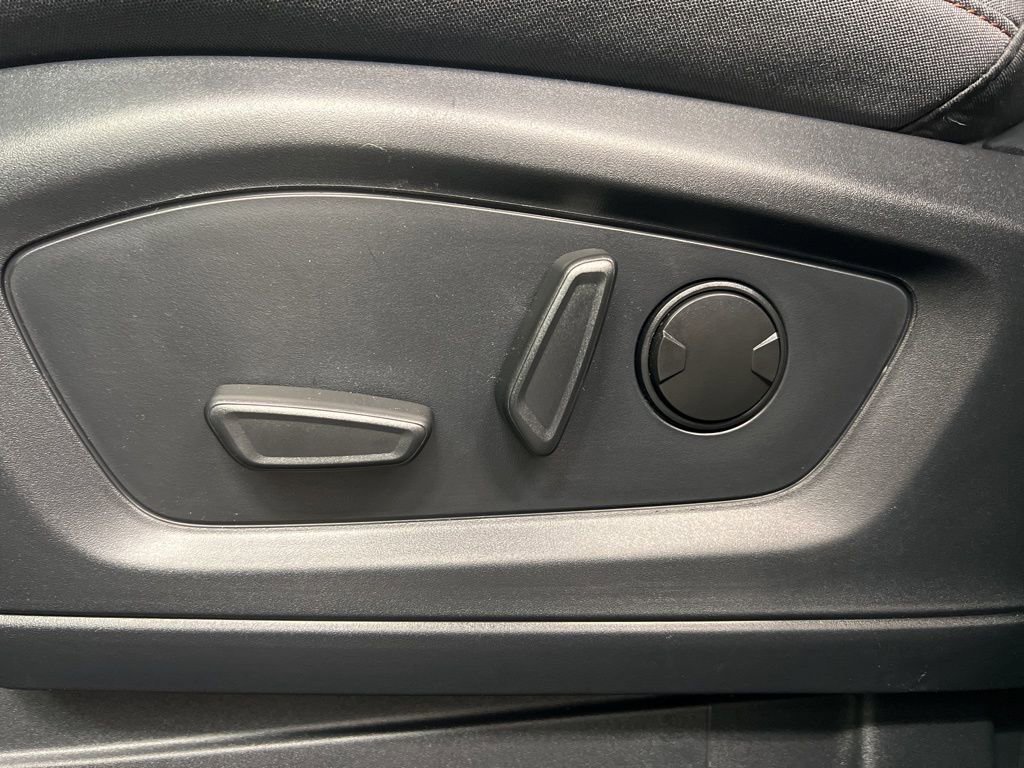 New 2026 Ford Explorer Active AWD/4WD image 27