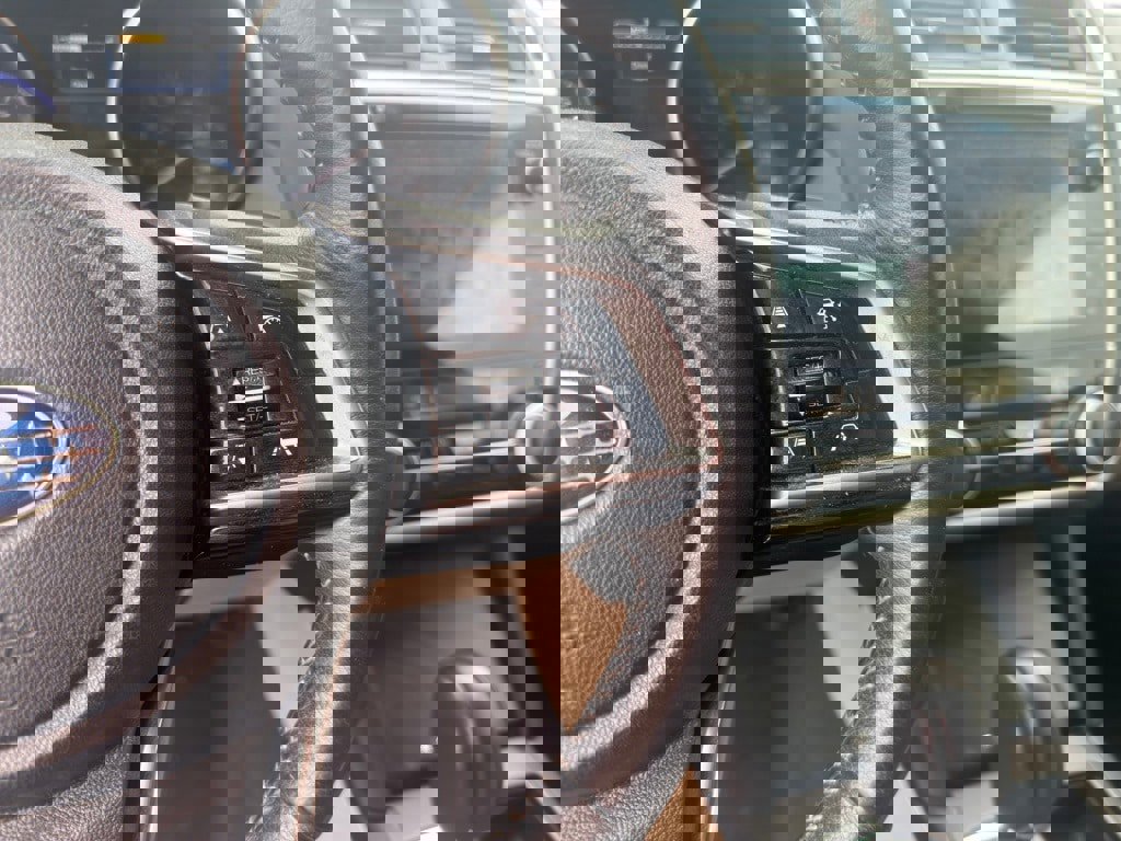 Used 2019 Subaru Outback 3.6R Limited image 23