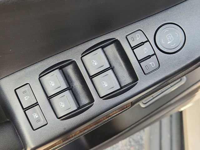 Used 2019 Chevrolet Tahoe LT image 24