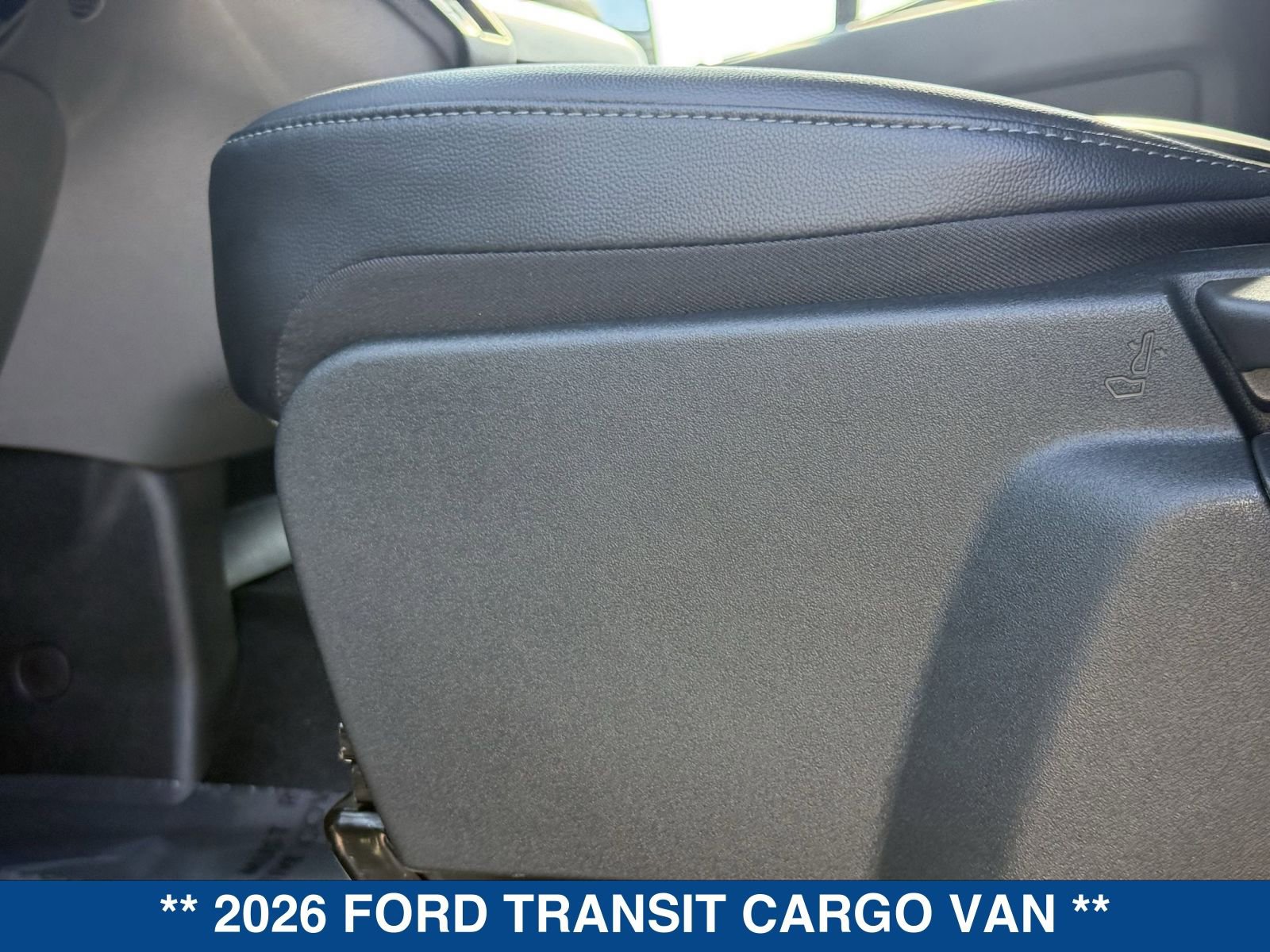 New 2026 Ford Transit 250 Low Roof RWD image 21