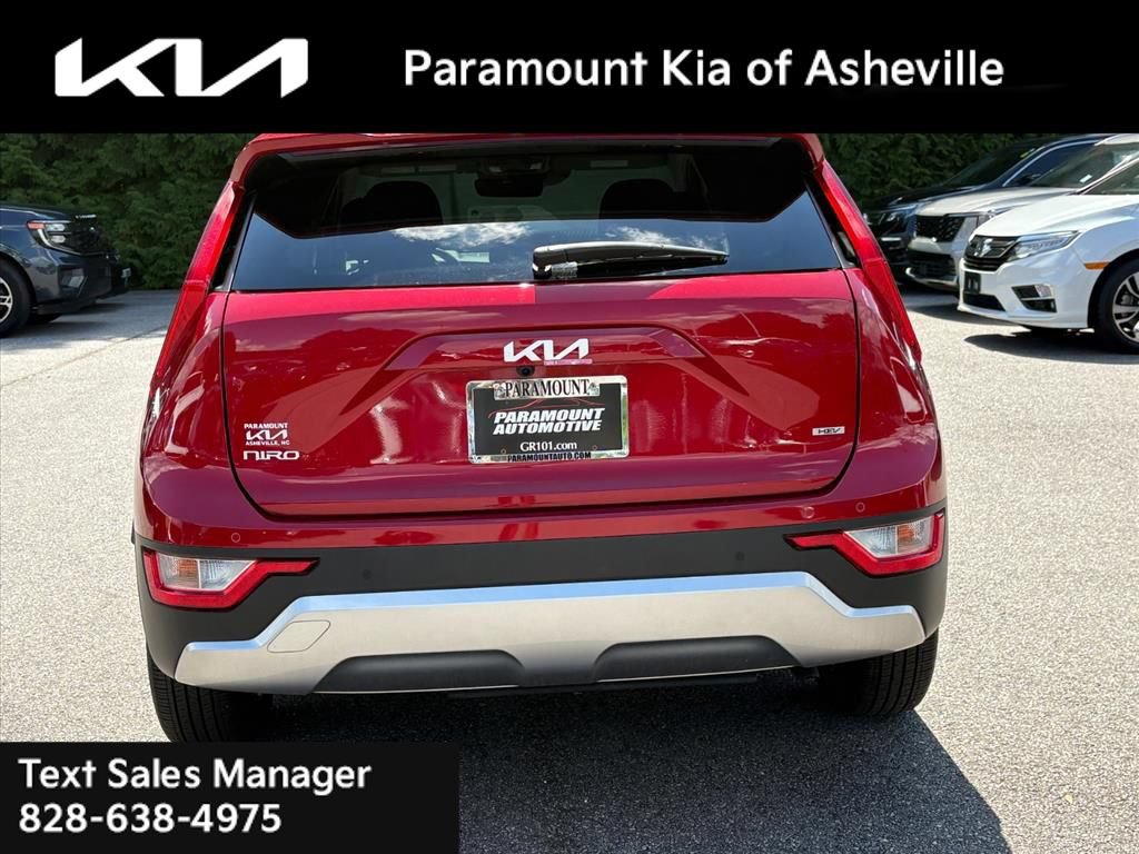 Certified 2025 Kia Niro EX FWD image 5