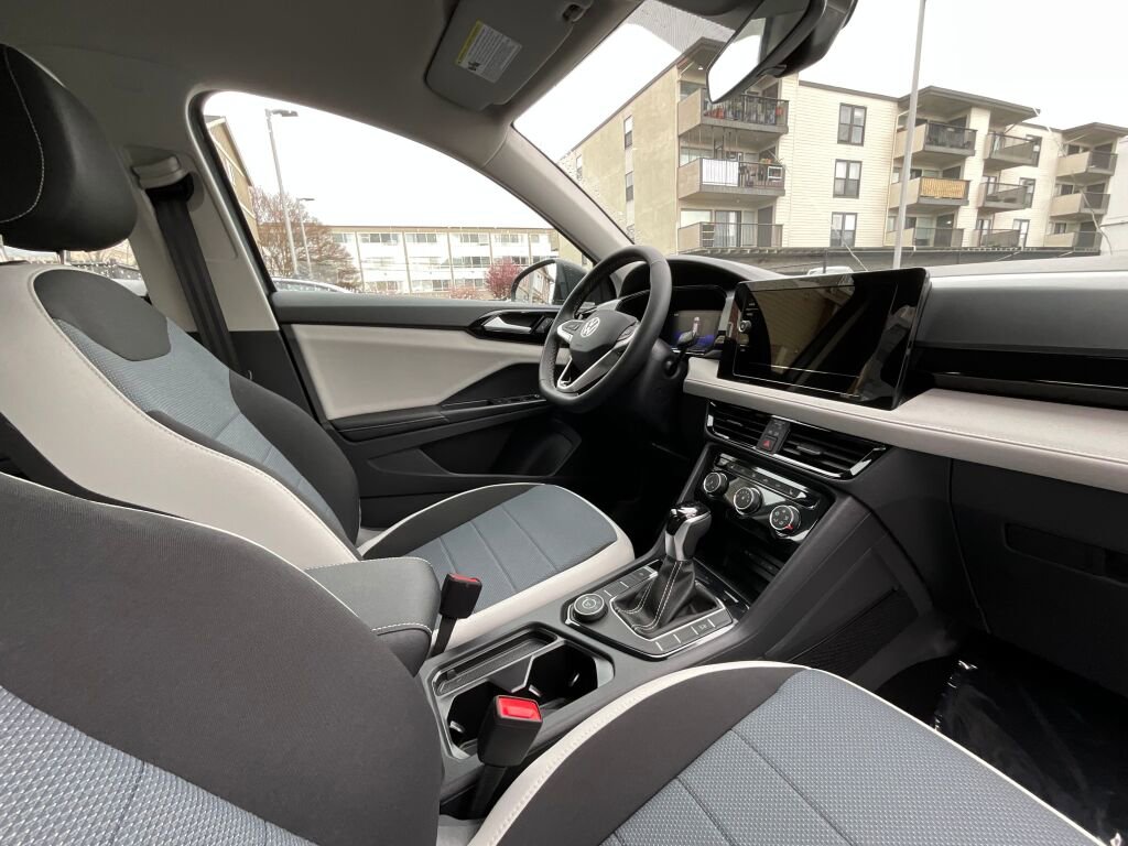 New 2026 Volkswagen Taos S image 18