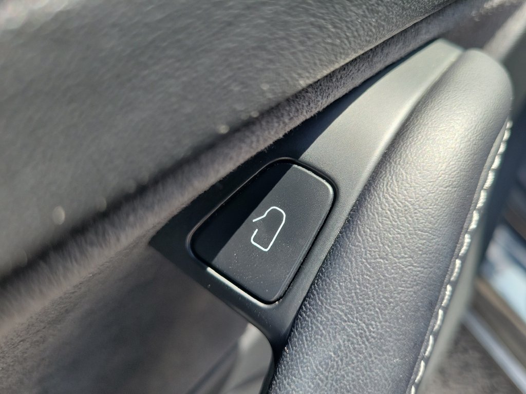 Used 2023 Tesla Model 3 Standard Range RWD image 14