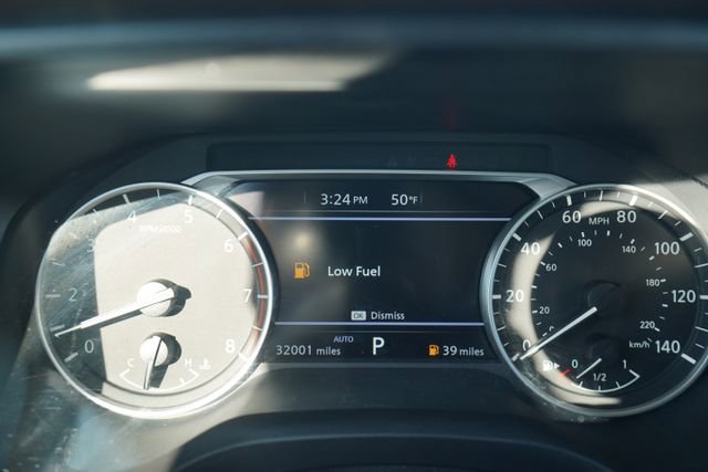 Used 2023 Nissan Rogue SV image 30