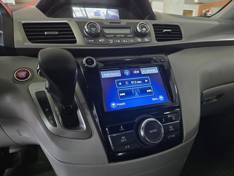 Used 2016 Honda Odyssey EX image 19