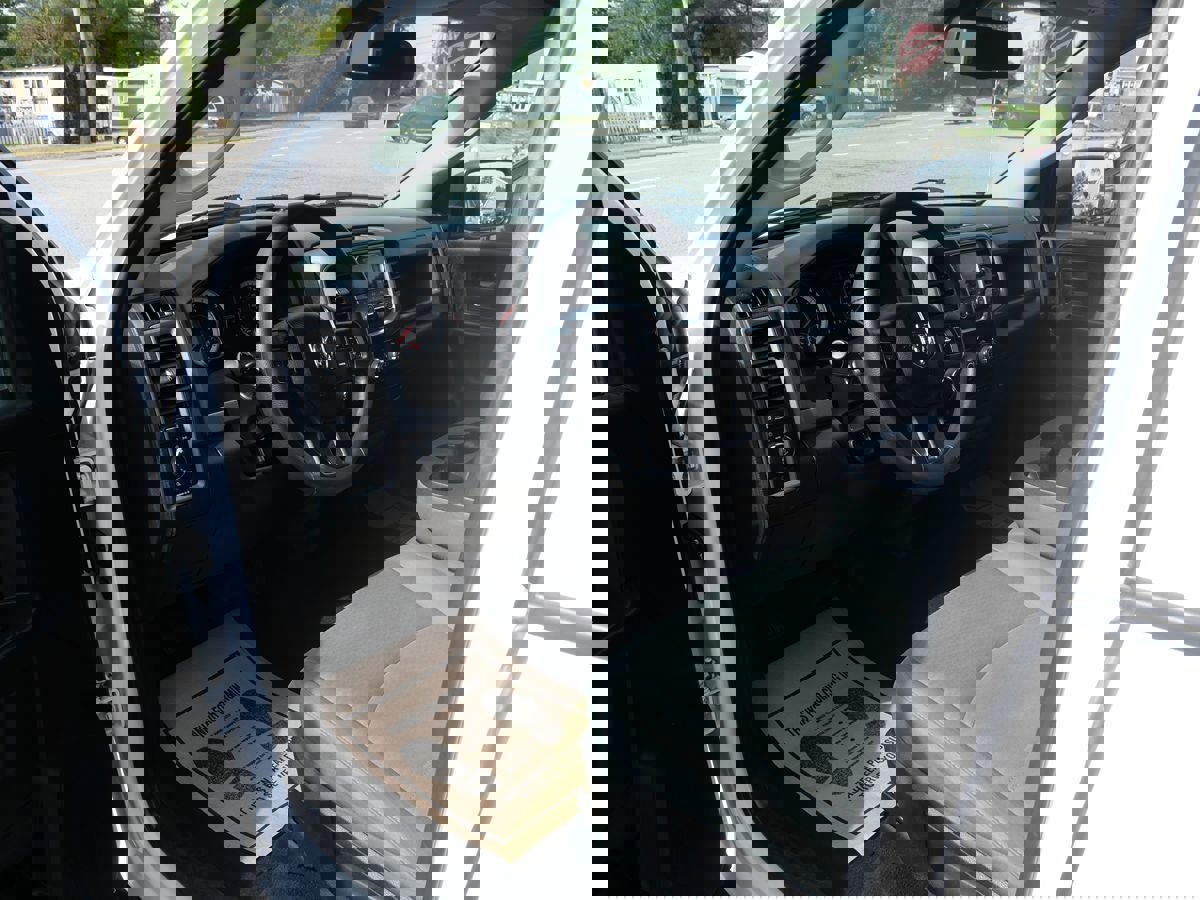 Used 2018 RAM 1500 Express image 9