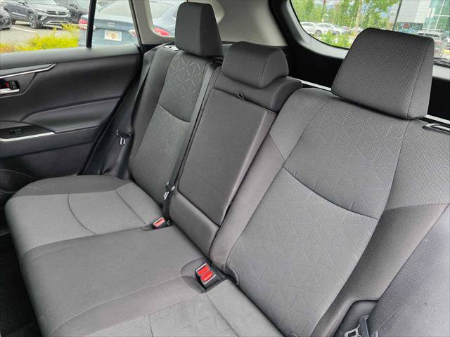 Used 2025 Toyota RAV4 XLE AWD/4WD image 17