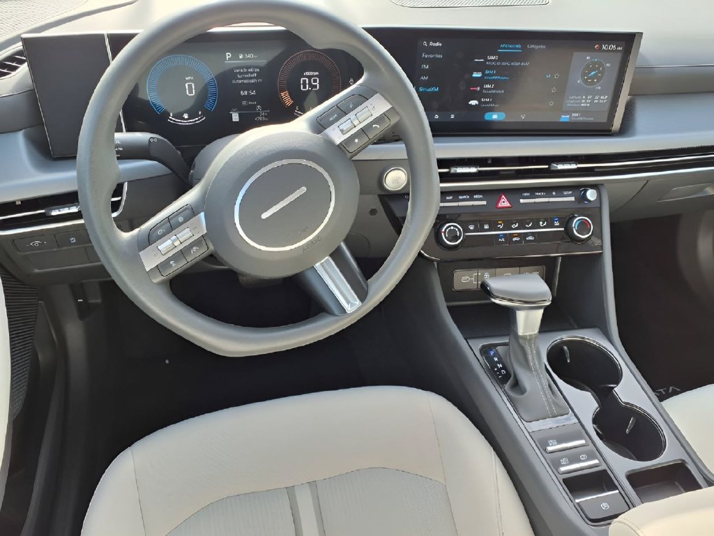 Used 2026 Hyundai Sonata SE FWD image 12