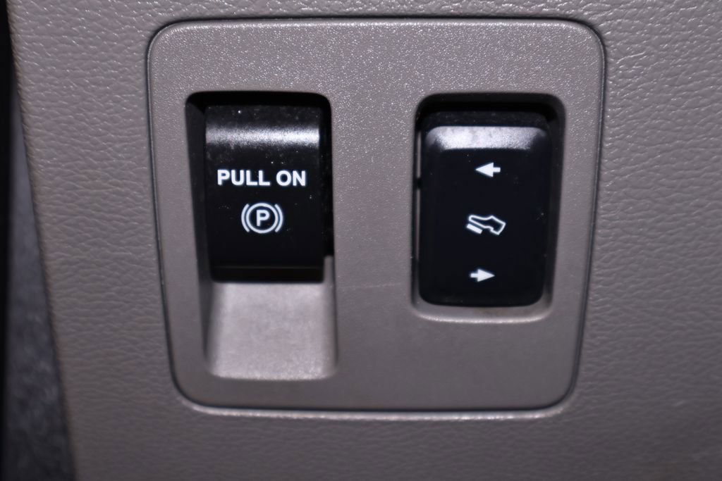 Used 2017 Ford F150 XLT w/ Equipment Group 302A Luxury image 25