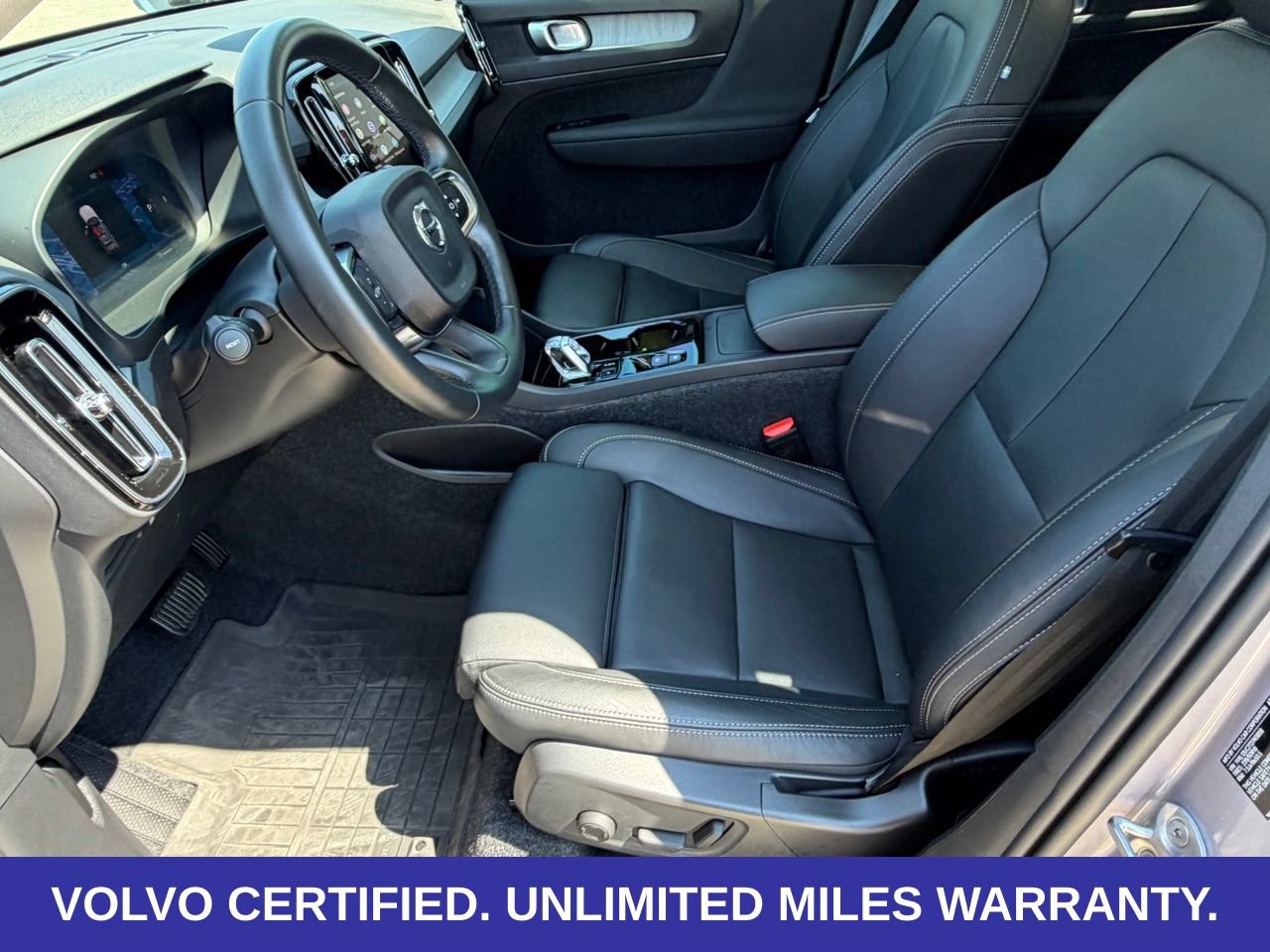 Certified 2026 Volvo XC40 B5 Plus AWD/4WD image 24