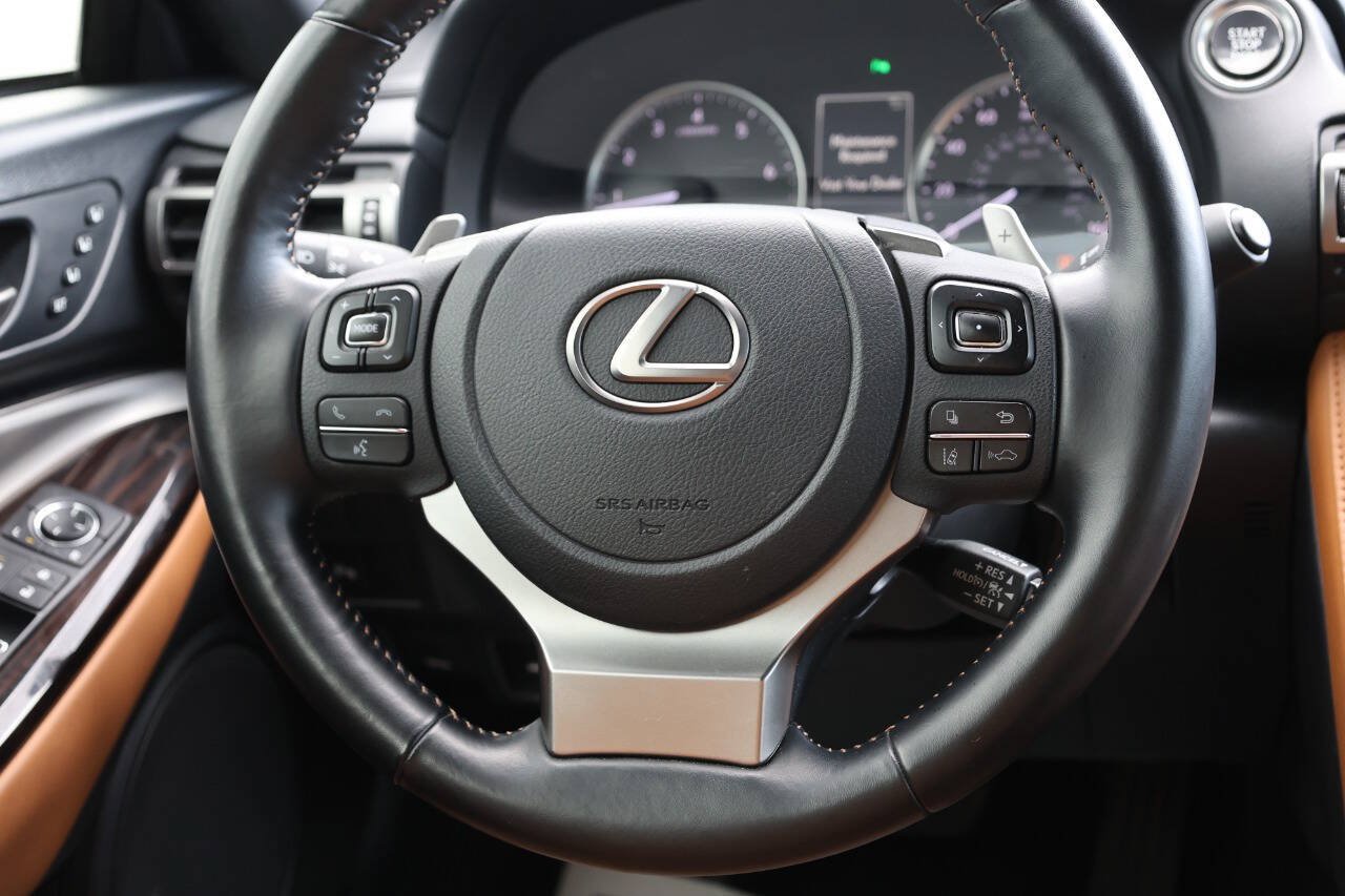 Used 2022 Lexus RC 350 w/ Premium Package RWD image 17