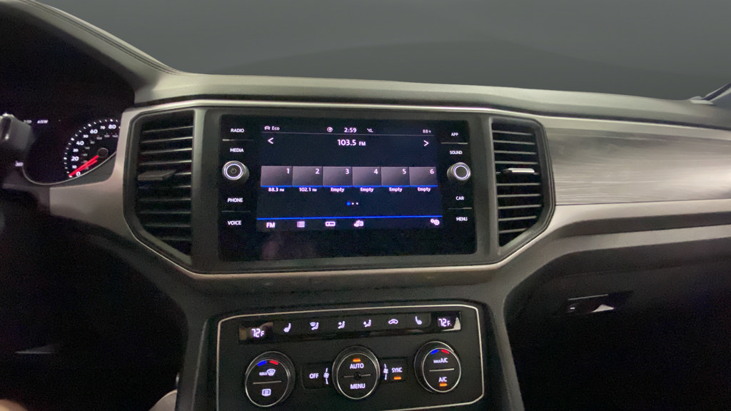 Used 2020 Volkswagen Atlas Cross Sport SE w/ Towing Package AWD/4WD image 12