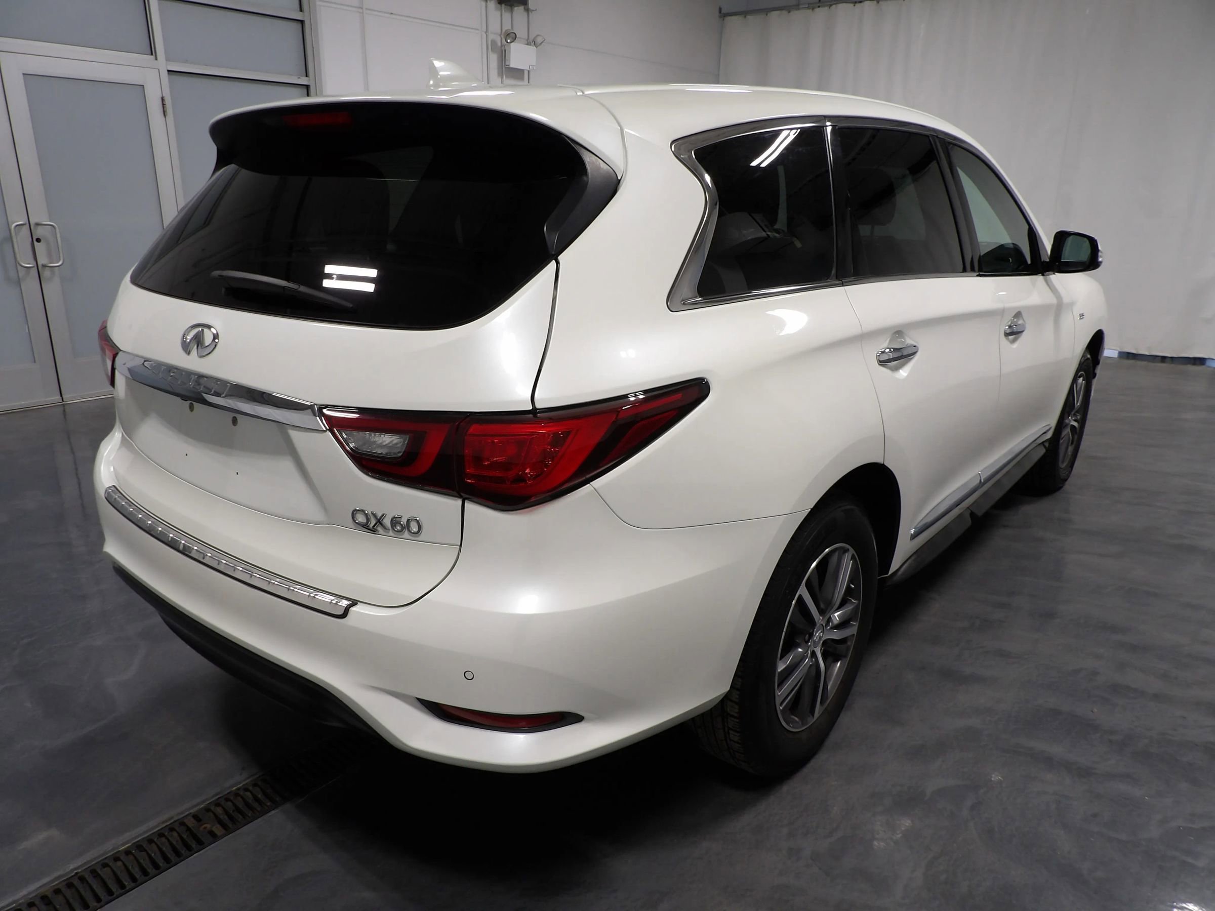 Used 2019 INFINITI QX60 Pure image 5