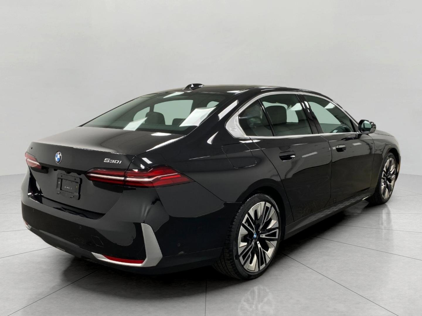 Certified 2026 BMW 530i xDrive w/ Premium Package image 3