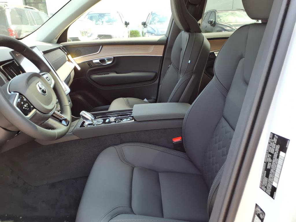 New 2026 Volvo XC90 B5 Core AWD/4WD image 14