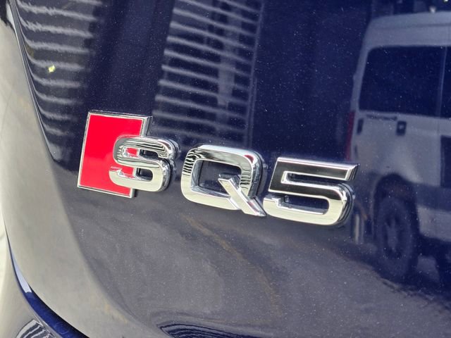 Used 2018 Audi SQ5 Premium Plus w/ Navigation Package image 2