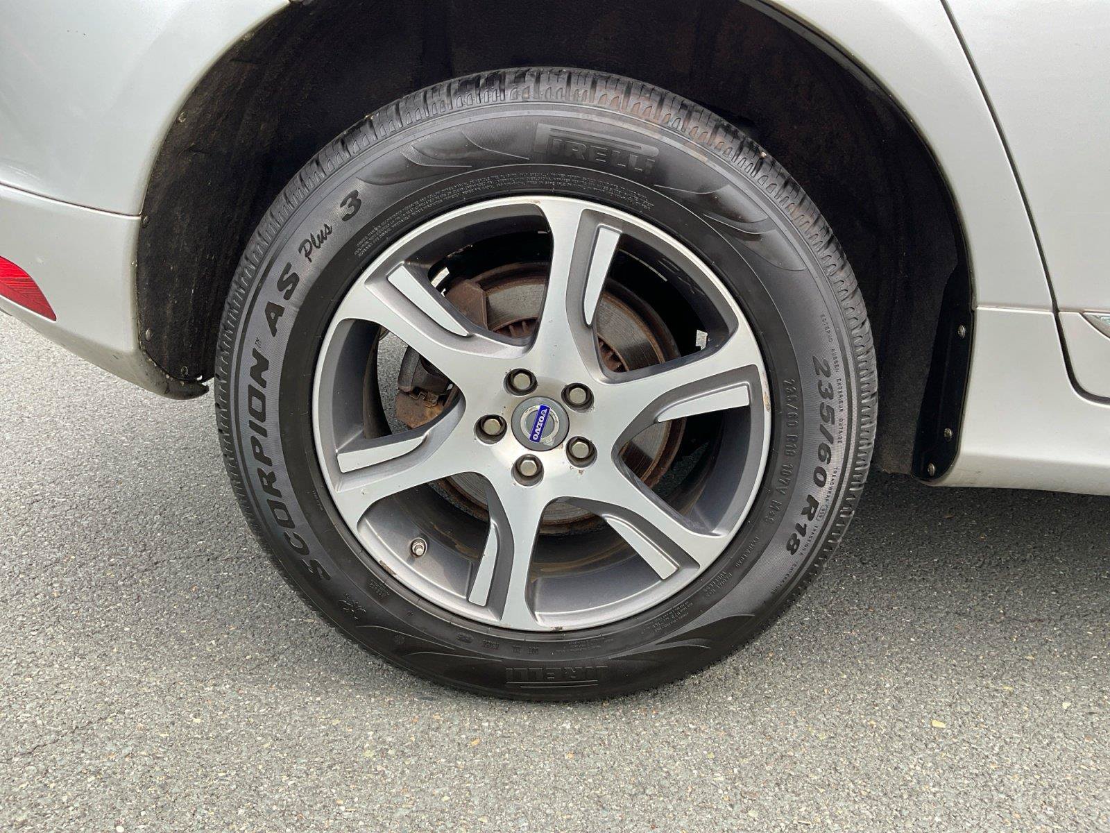 Used 2014 Volvo XC60 T6 AWD/4WD image 16