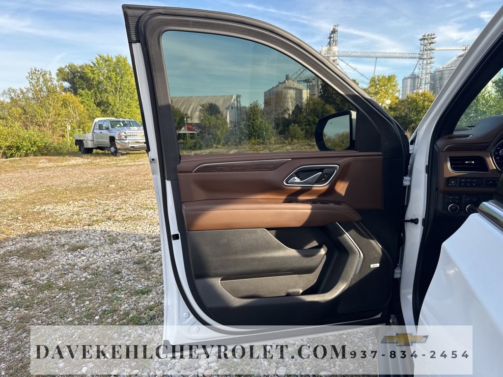 Used 2024 Chevrolet Tahoe High Country image 17