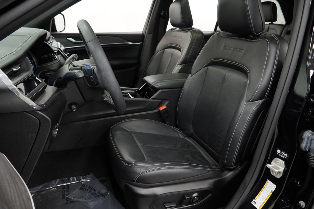 Certified 2023 Jeep Grand Cherokee Overland AWD/4WD image 16