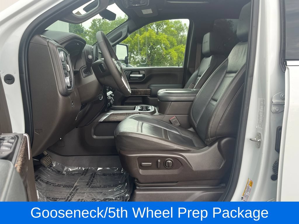 Used 2021 GMC Sierra 3500 Denali w/ Denali Ultimate Package AWD/4WD image 23