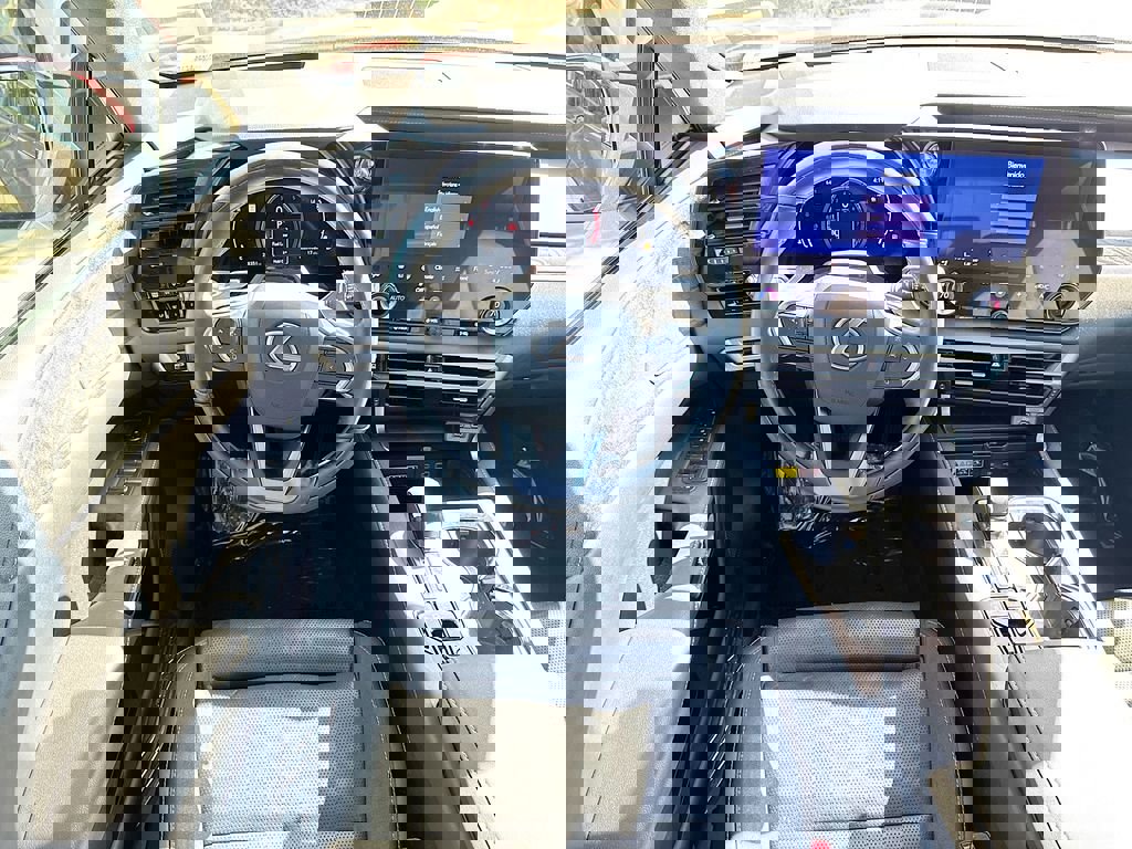 Used 2023 Lexus RX 350 FWD w/ Cold Area Package image 13