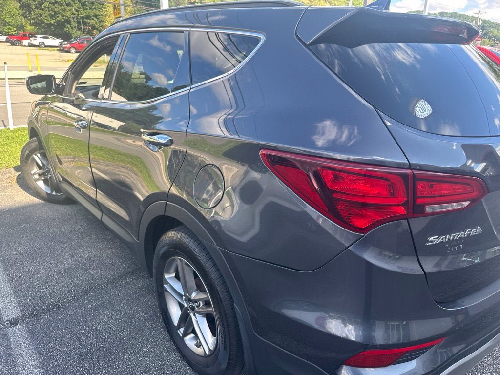 Used 2017 Hyundai Santa Fe Sport AWD/4WD image 9