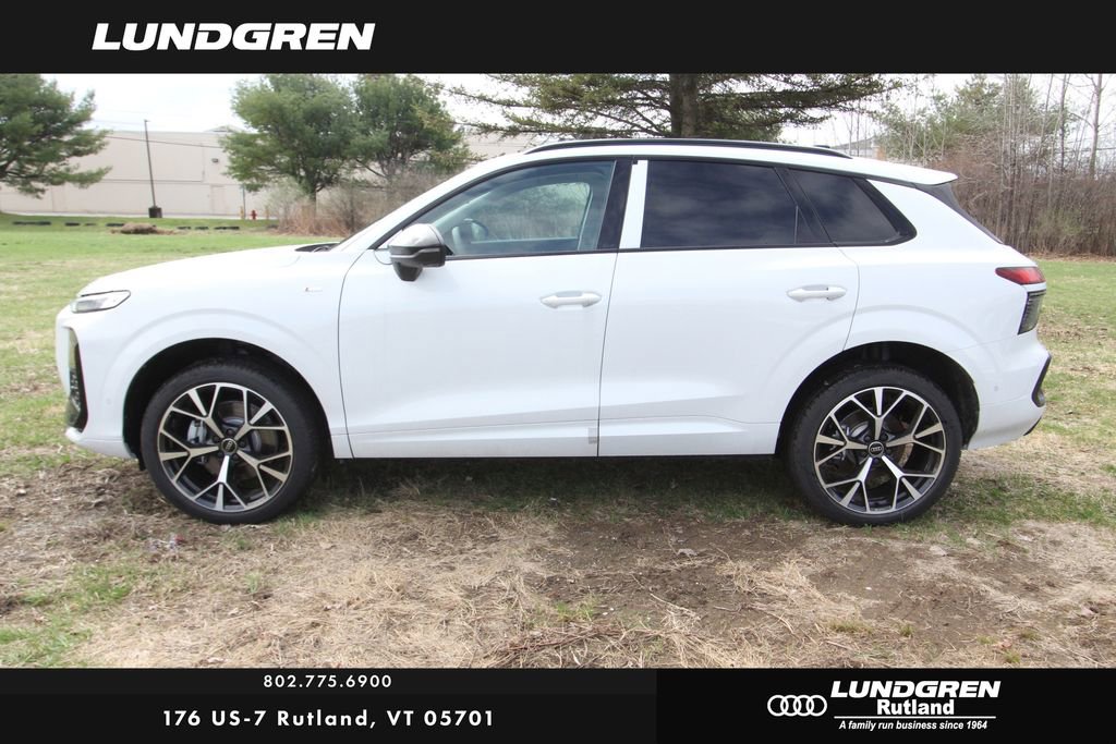 New 2026 Audi Q3 quattro 2.0T AWD/4WD image 4