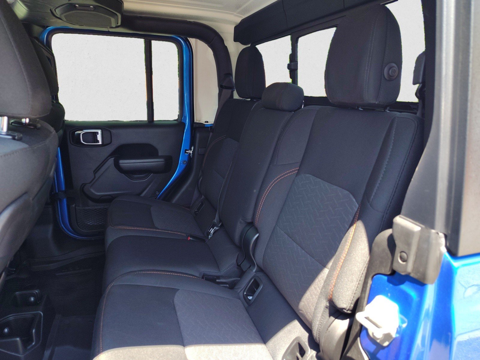 Used 2023 Jeep Gladiator Mojave w/ Cold Weather Group AWD/4WD image 17