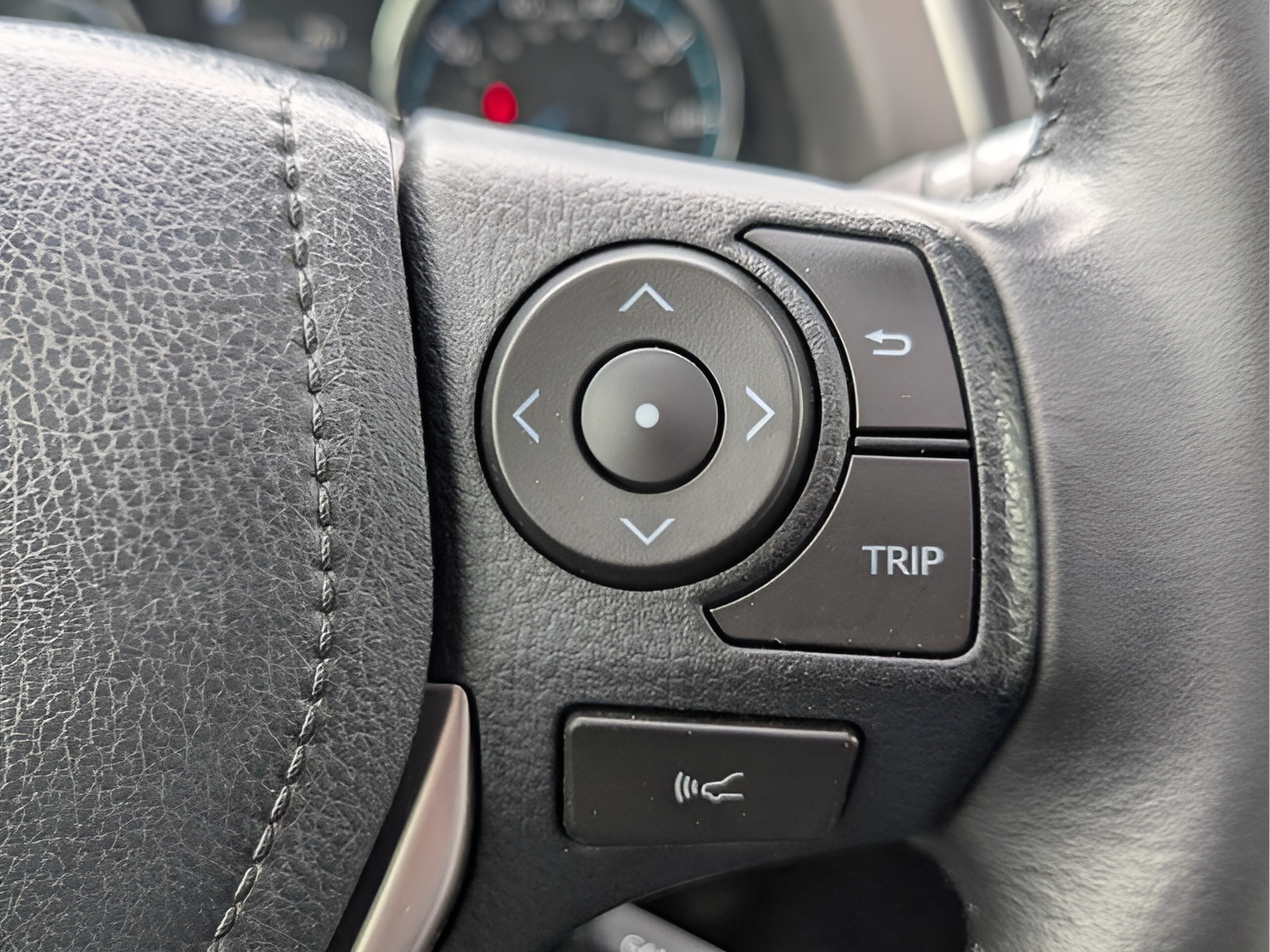 Used 2017 Toyota RAV4 Limited AWD/4WD image 24