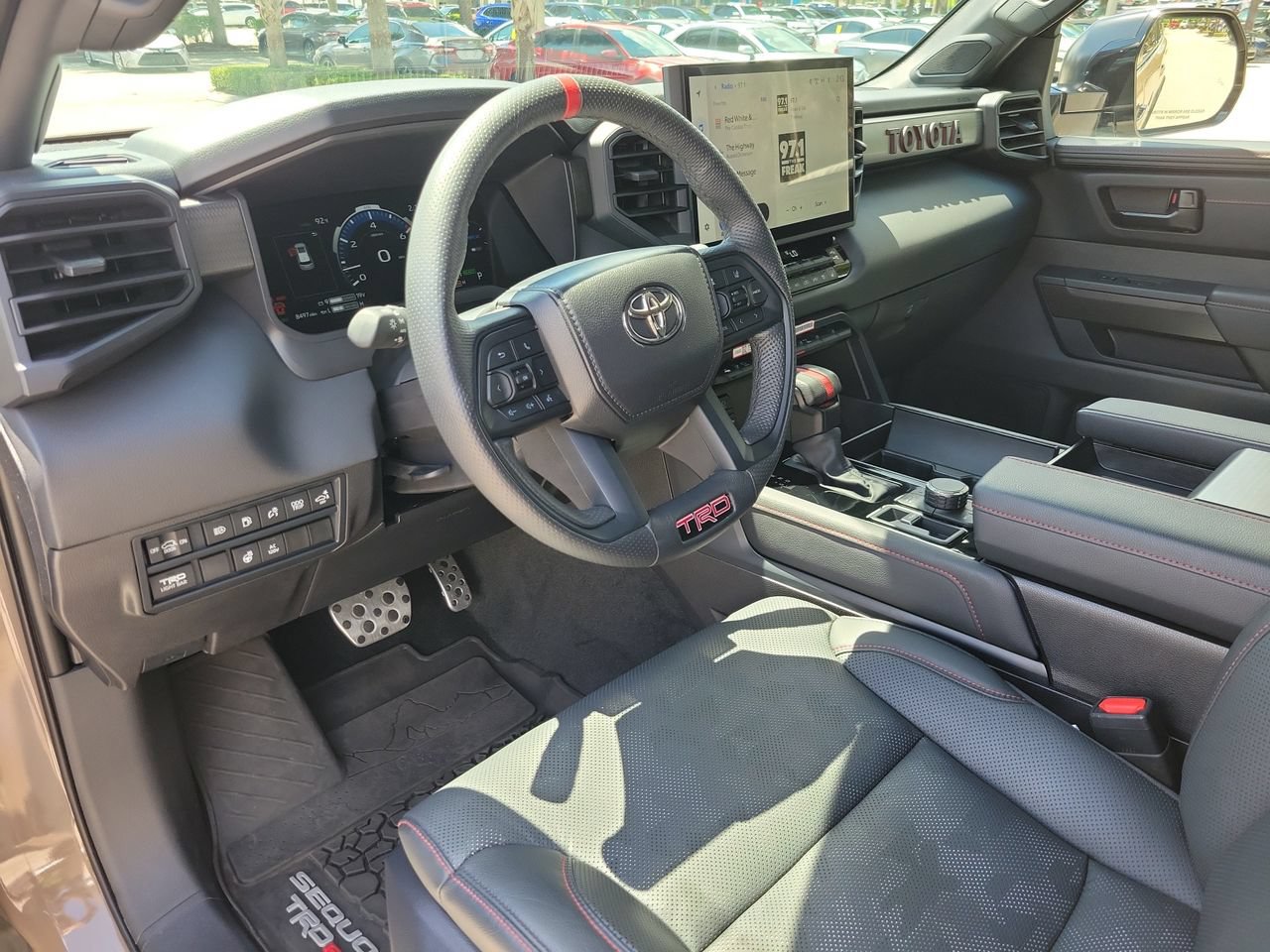 Used 2025 Toyota Sequoia TRD Pro AWD/4WD image 16