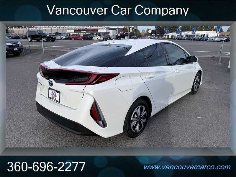 Used 2018 Toyota Prius Prime Plus FWD image 7