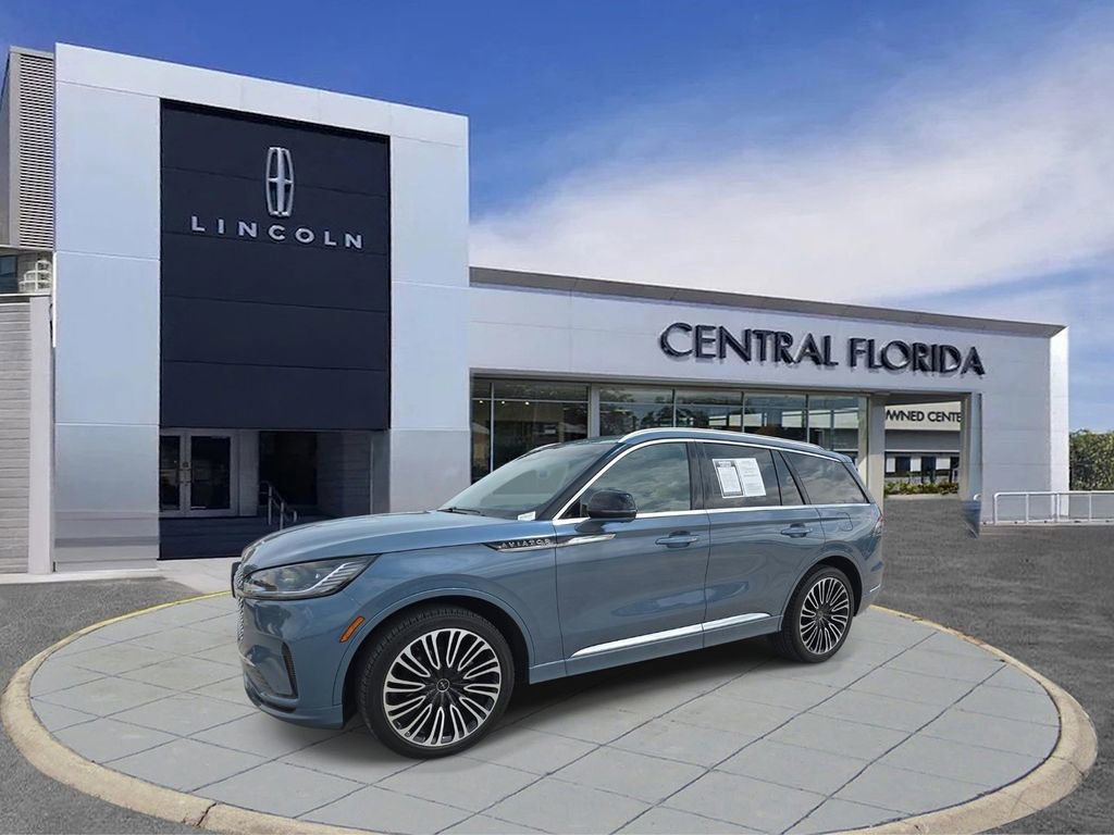 Used 2025 Lincoln Aviator Black Label image 9