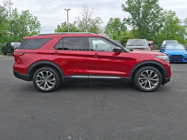 Certified 2025 Ford Explorer Platinum w/ Ultimate Package AWD/4WD image 15