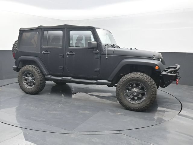 Used 2012 Jeep Wrangler Unlimited Sahara AWD/4WD image 8