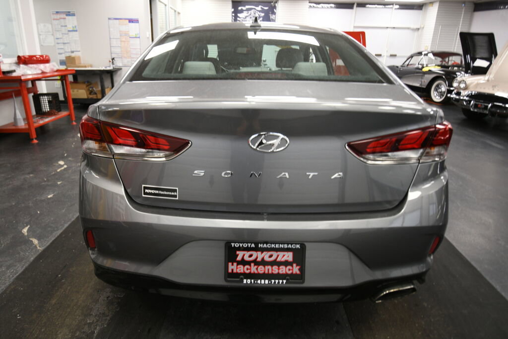 Used 2018 Hyundai Sonata SEL w/ Cargo Package image 7