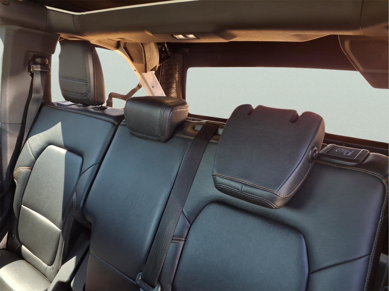 Used 2021 Ford Bronco Badlands image 12