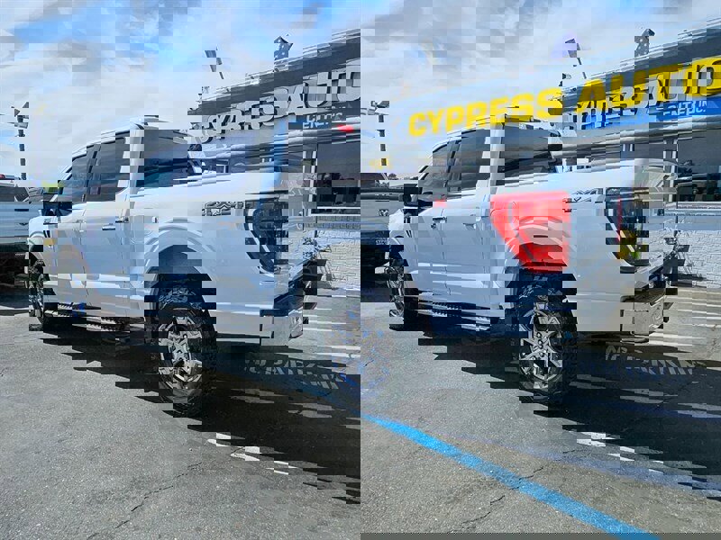 Used 2021 Ford F150 XLT w/ Equipment Group 302A High image 3